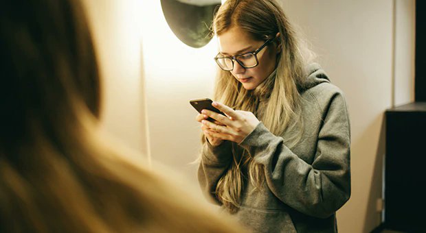 Even with restrictions being lifted, children and youth are still being isolated from many of their friends and regular social activities. Here are ways to protect your teen's mental health during this difficult time. 
#BiggerTogether #MentalHealthMatters 
cbc.ca/parents/learni…