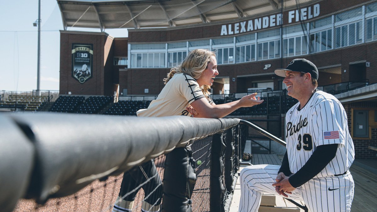 PurdueBaseball's tweet photo. Greg & Kiley Goff are spotlighted in the summer edition of Forge Magazine as Kiley gets set to join @PurdueSoftball in August. Learn why Greg is known as "the Windmill."
Join the @JohnPurdueClub to have Forge mailed to your home.
@BrianPeloza's Feature: https://t.co/Lu3jqofM3O https://t.co/rVDN36jeDM
