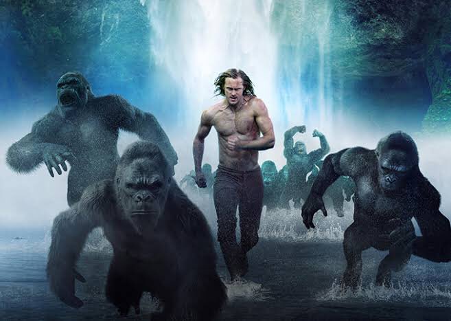 衣類畳みながらターザン見てるけど、俳優のスカルスガルドさんが高身長だし色気が凄くてずっと眺めていられる...🥺🙏 