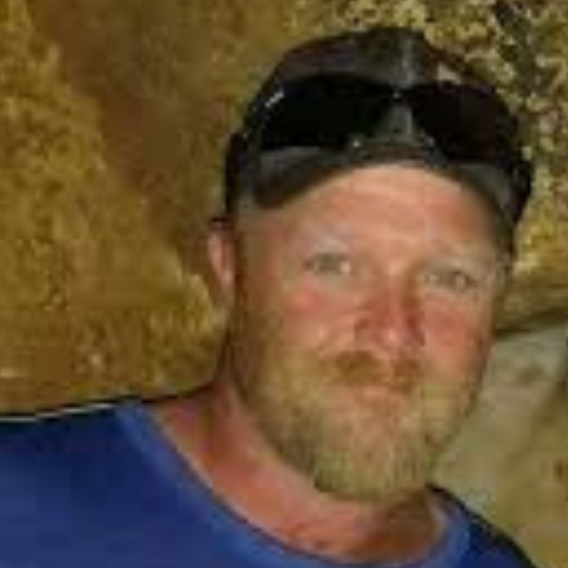 Chris Sanders was last seen on Sunday, August 13, 2017. He was living in a trailer park in Monahans County, Texas. He had moved there in April to work in the oil fields.

What happened to Chris?

southerngone.com/episodes/26

#waybackwednesday
