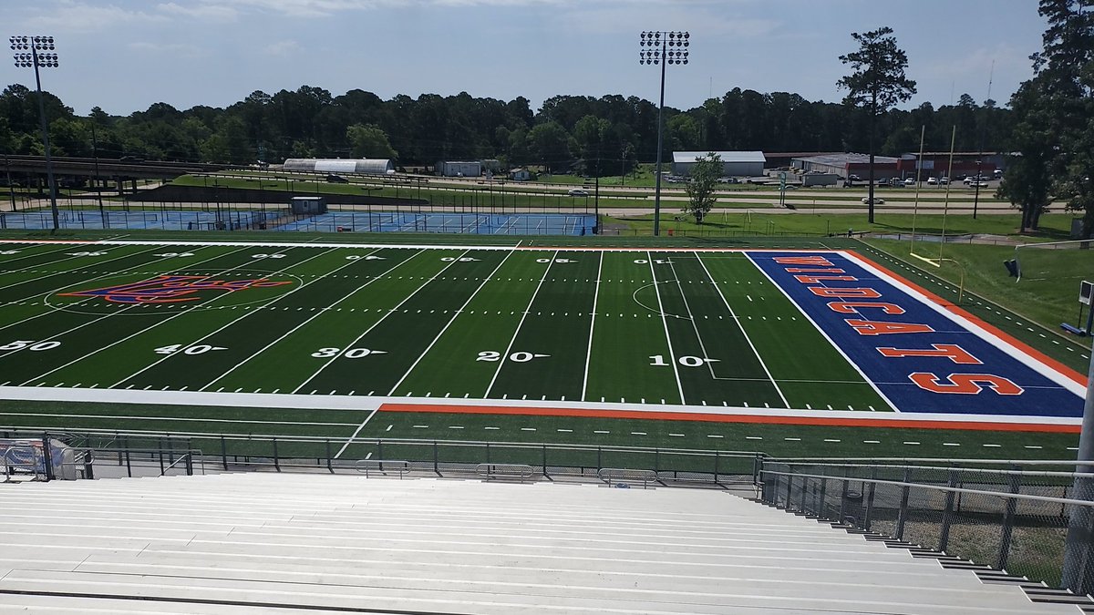 LCU_Wildcats's tweet photo. Our new field is ready for some LC football... or futbol... are you? #ClawsUp #NewTurf https://t.co/o5UBmZt0OV
