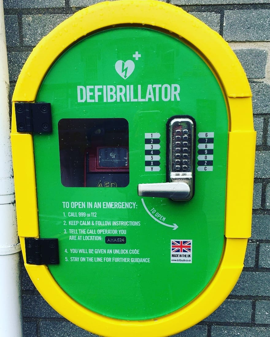 Proactive1staid's tweet photo. Well done to Llandyfriog Community Council and Newcastle Emlyn Town Council on purchasing two defibrillators with public access cabinets. In an Emergency you will find them outside the Police Station and on the wall of Croeso Care. Da iawn pawb 👍 https://t.co/4U6eYNOGTN