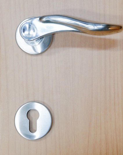 ronisp32's tweet photo. gagang pintu/handel pintu/pegangan pintu 
bahan stainless steel ss polish
tidak berkarat
kuat dan kokoh
WA : +6283877649791 https://t.co/kVWHuIHf9j