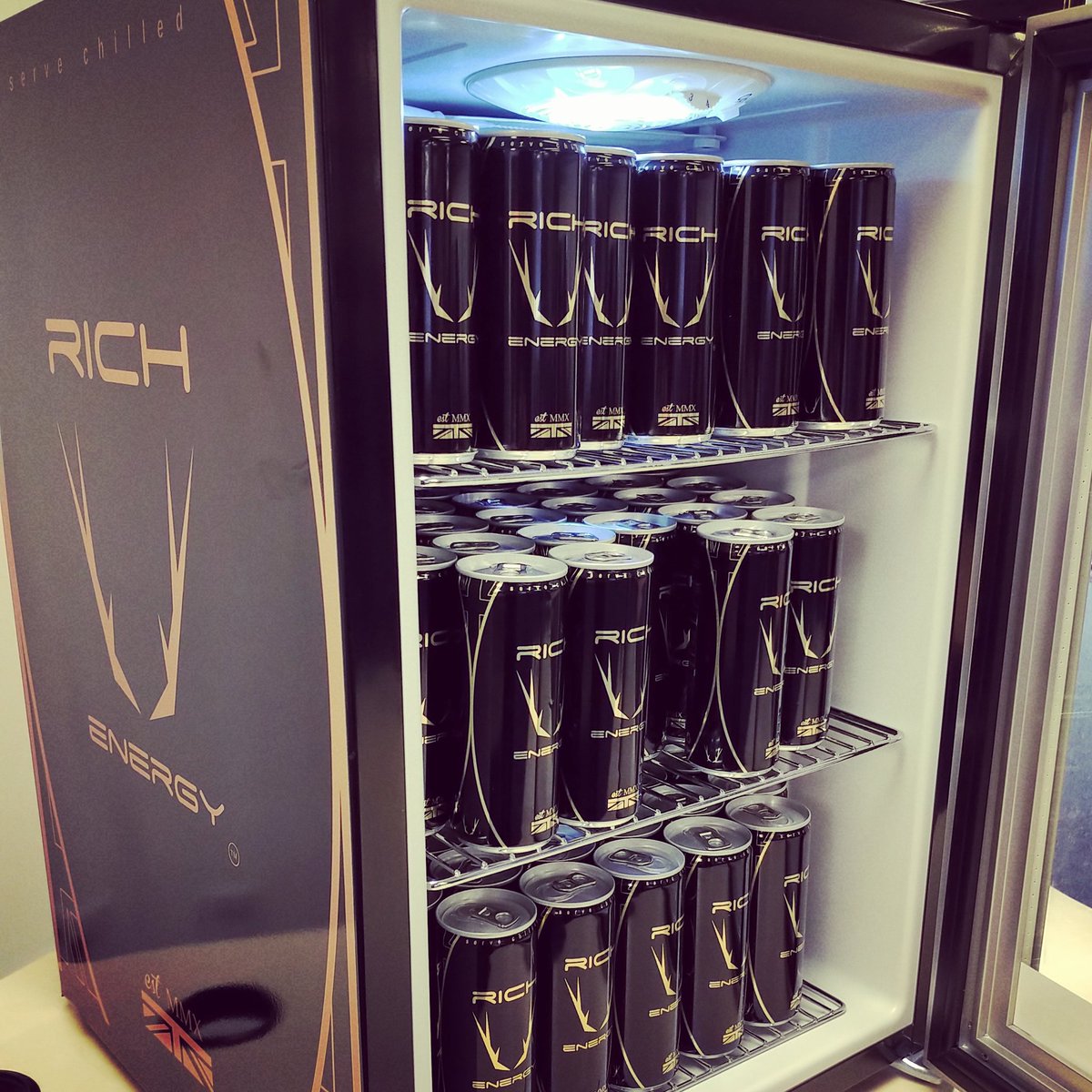 rich_energy's tweet photo. Powering premium with Rich Energy 
#RichEnergy #PoweringPremium https://t.co/7dgiu47erL