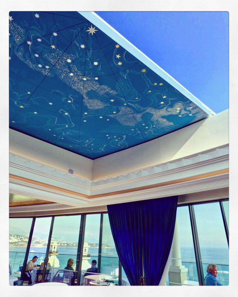 petitlugourmand's tweet photo. L’iconique Hôtel de Paris @MonteCarloSBM est de retour dans toute sa splendeur. Réouverture du mythique restaurant étoilé « Le Grill » et du pétillant et très jazzy « Bar Américain »
#mymontecarlo #hoteldeparis #hoteldeparismontecarlo #montecarlosbm #visitmonaco #monacomoments https://t.co/tsHGDhhqNT