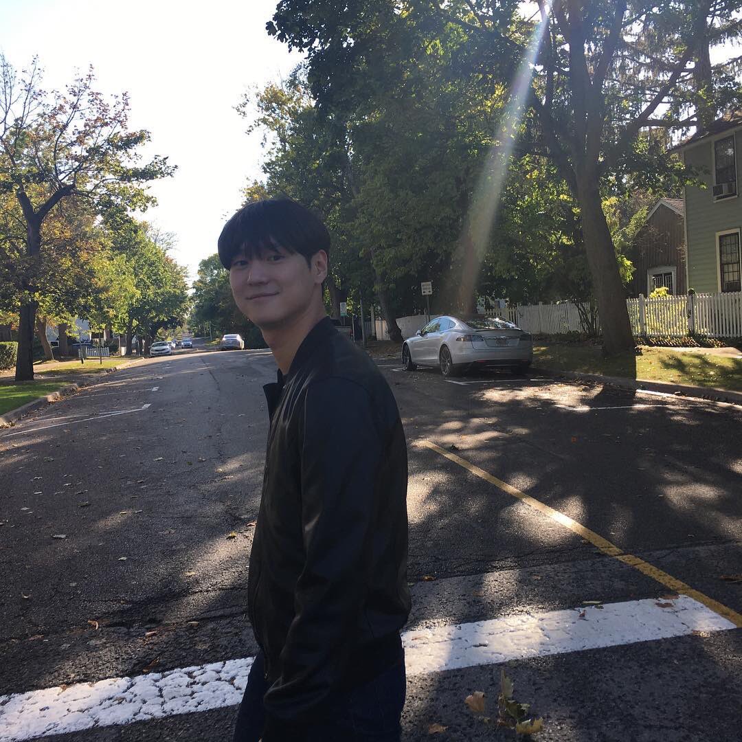 x1liwanagfrvr's tweet photo. To the guy with a sweetest smile,  happiest birthday to you 💚

#HappyKyungPyoDay https://t.co/se7O7z9ain