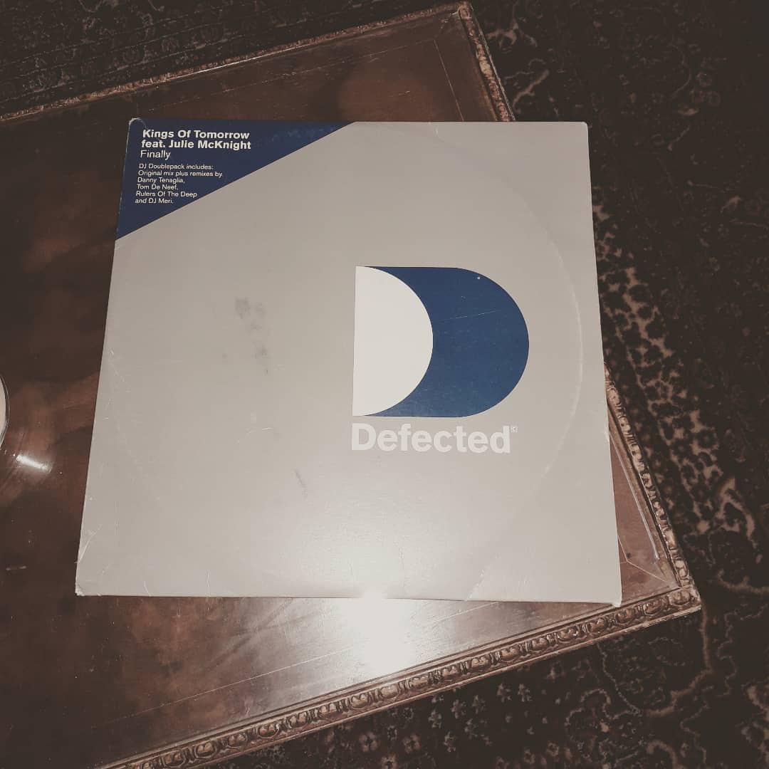 You know it's business time when this gets pulled out... 🔥

<a href="/djsandyrivera/">Sandy Rivera - Kings Of Tomorrow - deepvisionz</a> x <a href="/its_jmcknight/">Julie McKnight</a> 

#HouseMusicAllLifeLong