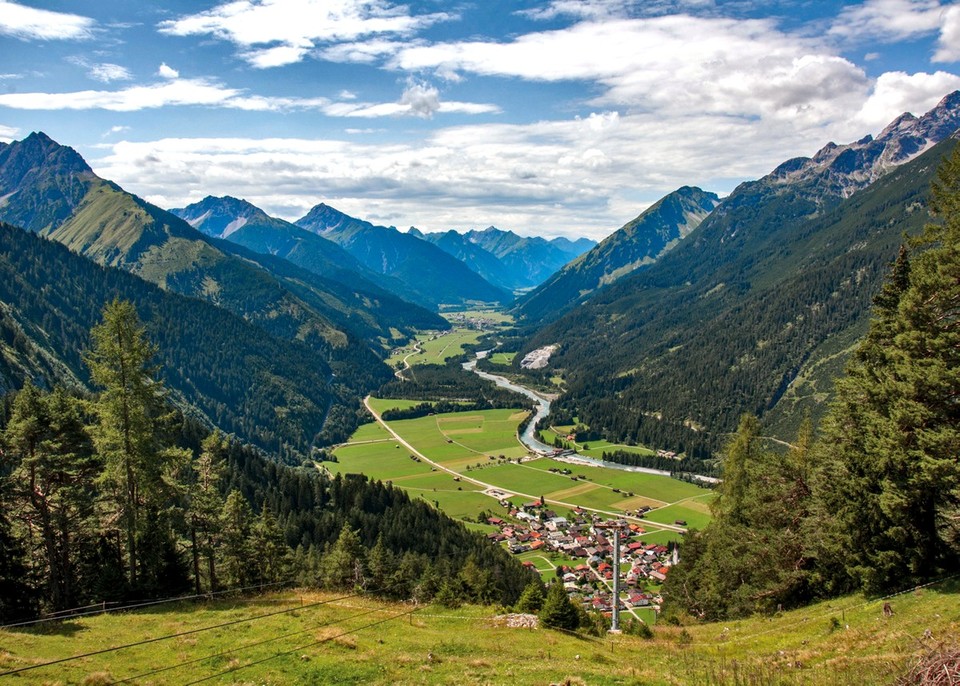 lechtalinfocom's tweet photo. Ausblick von der Stablalm ins Lechtal🏔️☀️I Anzeige I
.
Neu im Sommer 2020: tägliches Almfrühstück bei jeder Witterung. Jedenfalls ein Besuch wert.☀️🏔️
.
Mehr Infos unter:
https://t.co/nzQT04Yxiv
.
#lechtalinfocom #stablalm https://t.co/yooNEJDfxs