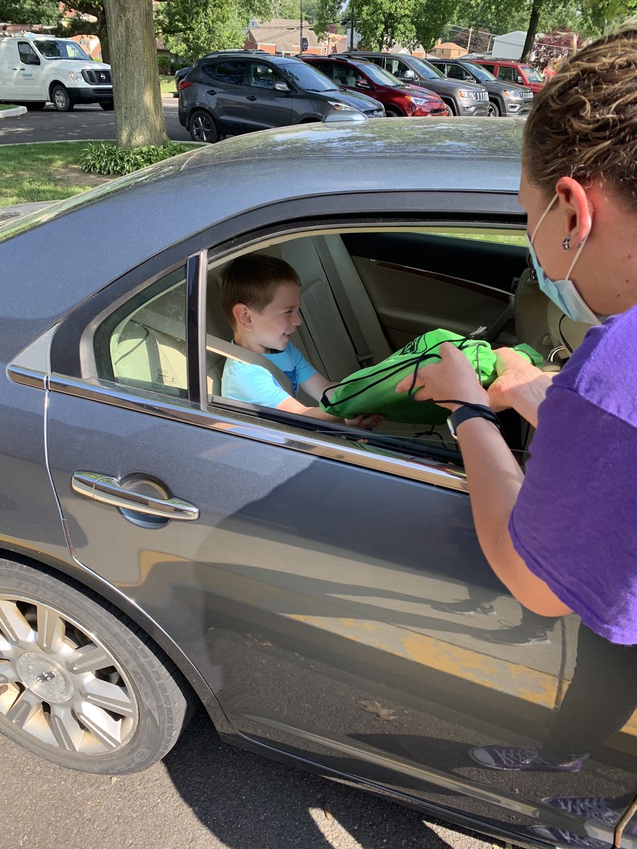 Thank you @WQEDEDU <a href="/wqed/">WQED</a> <a href="/cathylynncook/">Cathy Cook</a> for your generous donation of school items to the Baldwin-Whitehall families!! <a href="/BWCurriculum/">Andrea Huffman</a>