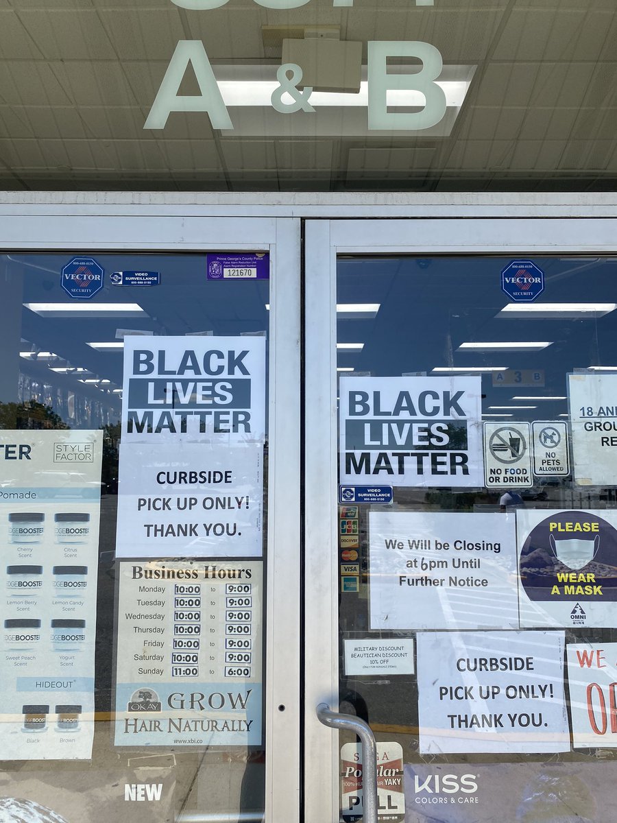 ughcierra's tweet photo. DO NOT I REPEAT DO NOT SUPPORT THE BEAUTY MAX IN CLINTON NEXT TO RUBY TUESDAY’S https://t.co/4D8IS6EMsB