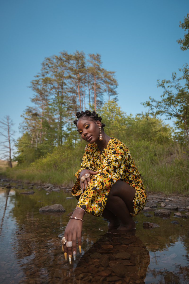 tosinmosi's tweet photo. bush but boujee

shot by me https://t.co/JCaU7rN98h