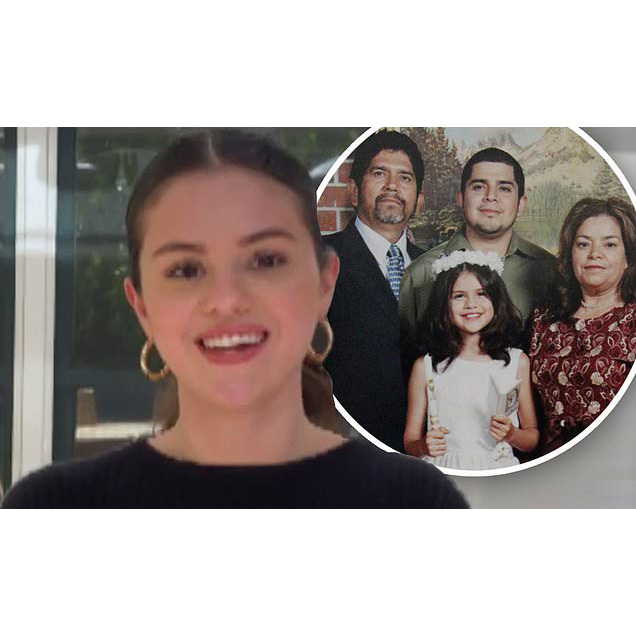 HNMagazine's tweet image. Selena Gomez is congratulating the class of 2020! The singer, 27, gave a surprise commencement address during the #Immigrad 2020 Virtual Commencement, which was a national celebration of... Find out more, hnmagazine.com/2020/05/selena…
#HNMagazine #2020grad #latinos #virtualgraduatio