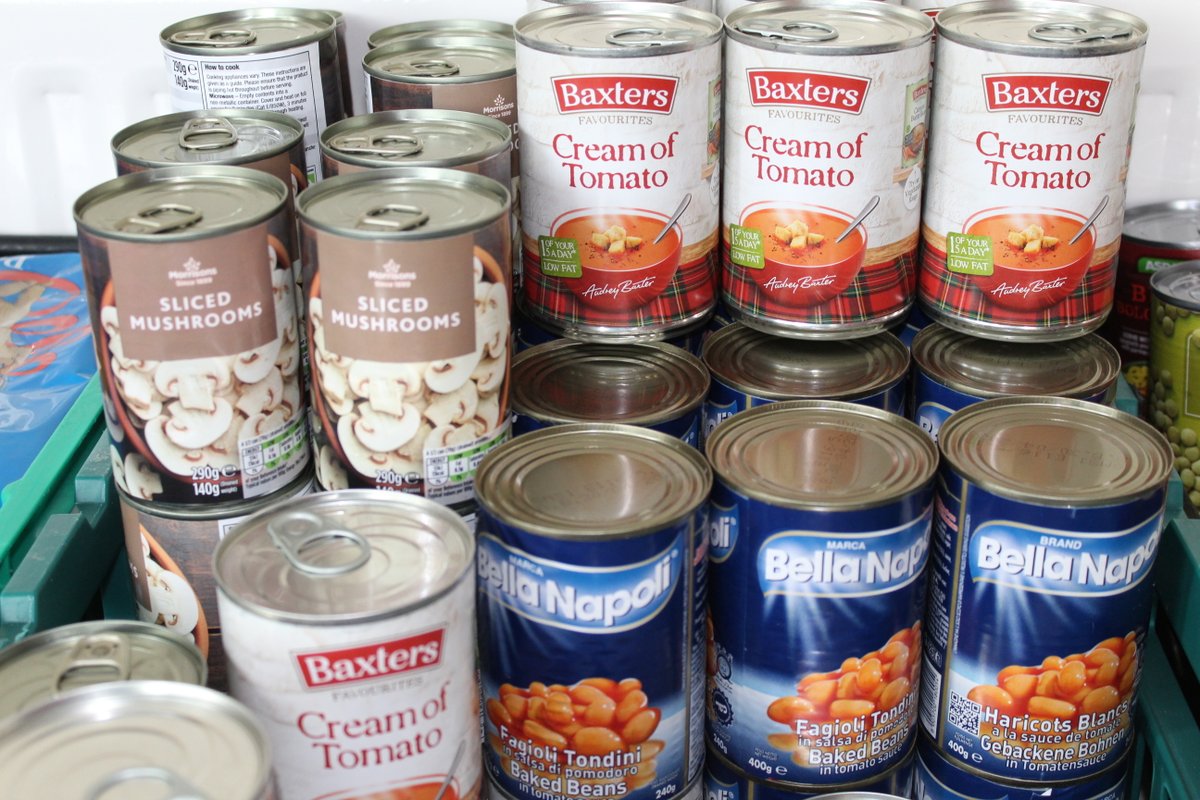 FeedoNeedo's tweet photo. Well done to our team of volunteers in Bradford who successfully delivered 20 food parcels to the elderly and vulnerable in Bradford and Batley last weekend 👏

#FeedoNeedo #Lockdown #SupportingtheVulnerable #FoodDelivery #COVID19 https://t.co/2BrhpSFxFF