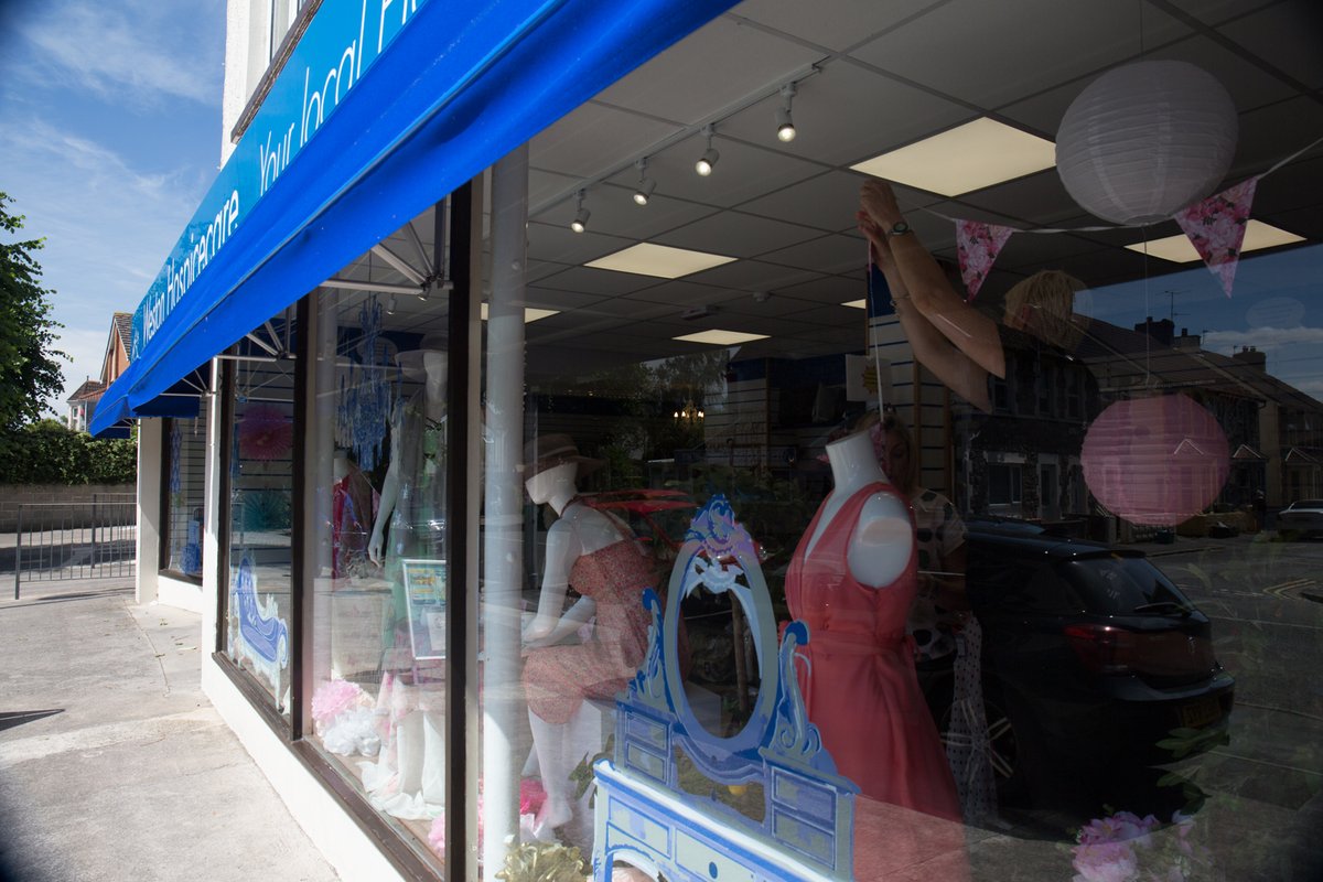 WHCHospice's tweet image. A reminder our Milton Road shop in Weston-super-Mare will be open tomorrow (11 June) as a donation station. Head on down between 10.30am-15.30pm, we'd be so grateful for your support! 

Please ensure you following the social-distancing instructions upon arrival. Thank you! 💙