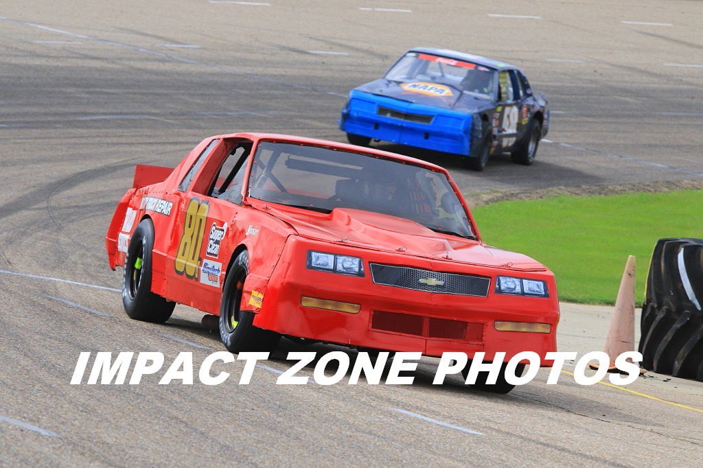 BadCompany80's tweet photo. Pics from our race Saturday 🏁🏁 #supercleanteam #teamsuperclean #TheShop #racecar #racing #race #becauseracecar #sbc #chevy #horsepower #roundtrack #roundtrackracing #shorttrack #shorttracknation #streetstock #proshocks  #hoosier #asphaltroundtrack #chevrolet #montecarlo #350sbc https://t.co/ZlcwZWhO57