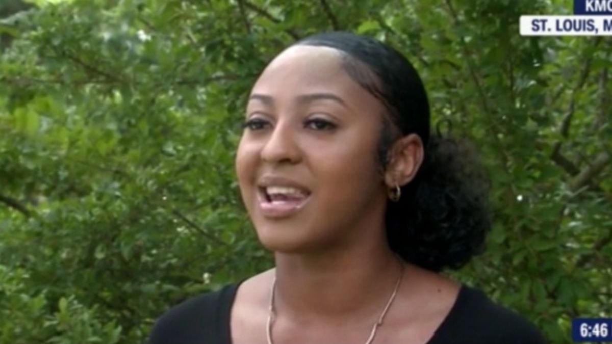 A black woman emailed Merriam-Webster requesting the official definition of the word racism be amended to reflect the reality of how racism works and, now, it looks like changes are underway: bit.ly/3hfrHSl