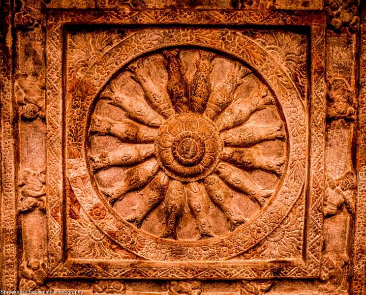 Beautiful Sculptures on the ceiling, rock cut Cave Temple...Badami..Chalukyas from 540 - 757 AD. Bagalkot I Karnatakaಬಾದಾಮಿ ಚಾಲುಕ್ಯರು l ಬಾಗಲಕೋಟೆ I  #ಕರ್ನಾಟಕ
