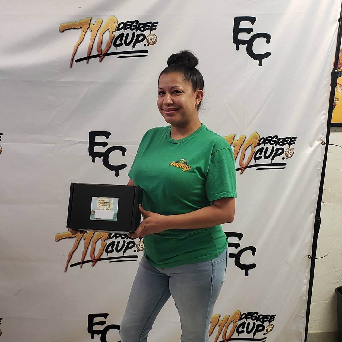 errlcup's tweet photo. More happy #710degreecup judges!! 🥳 Winners be sure and tag yourself so we can celebrate you and follow your progress!! 🏆🏆
.
#azmmj #prop203 #marijuana #pot #cannabis #mmj #arizona #azpot #kush #cbd #thc #dispensary #hash #sativa #indica #dabs #shatter #azpot #judgekit https://t.co/CwNLKXROwT
