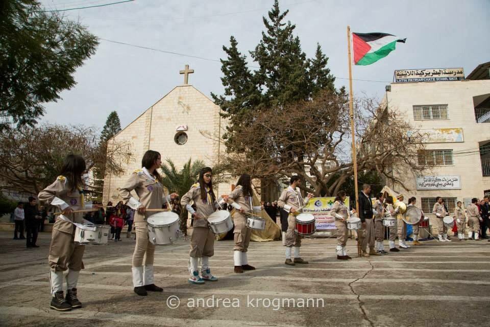 Gaza غزة. Today 1k Christians live in Gaza, 70% are Orthodox and the rest are Latin Catholics with an Evangelical minority. Christians manage a hospital & 5 schools in Gaza. Gazan christians outside reach 8-10k that started leaving since 1948 and after 2007 siege and wars.
