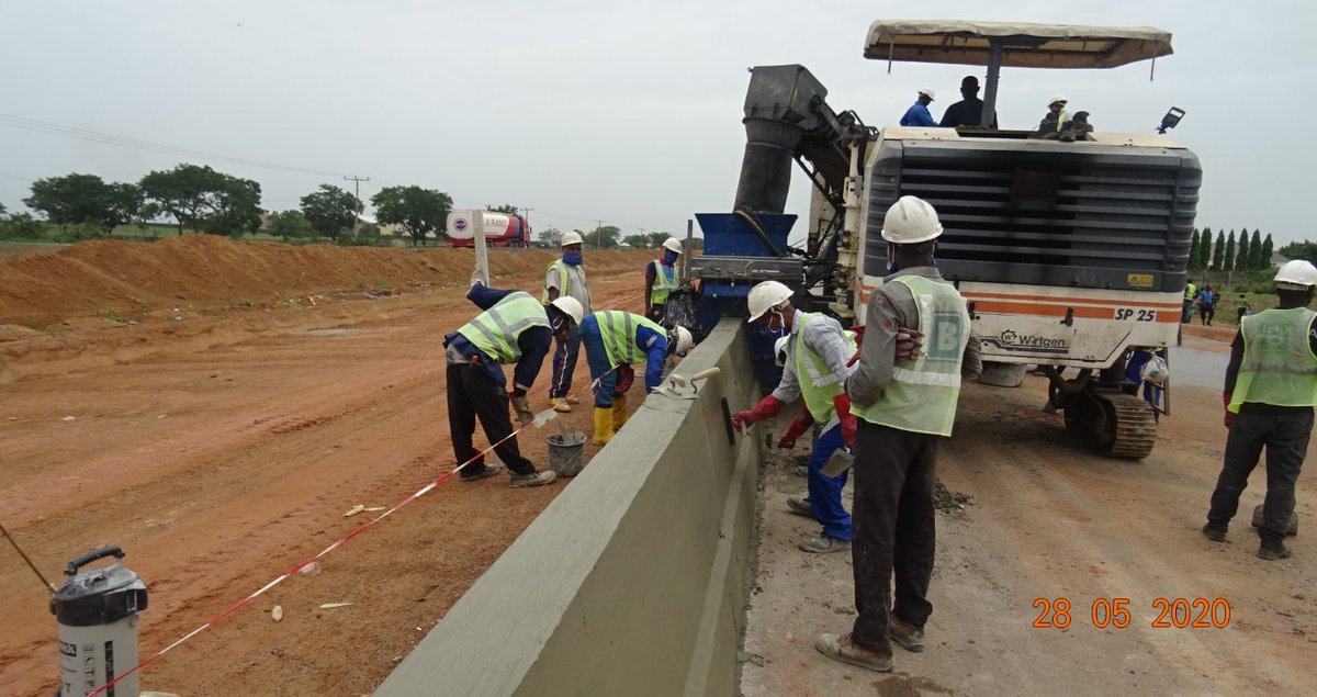 M__Yahas's tweet photo. Next Level Agenda: May 2020 Progress Report on the Abuja - Kaduna - Zaria - Kano Road.
#FGatWork
#WorksThatWork https://t.co/WygchnypTB