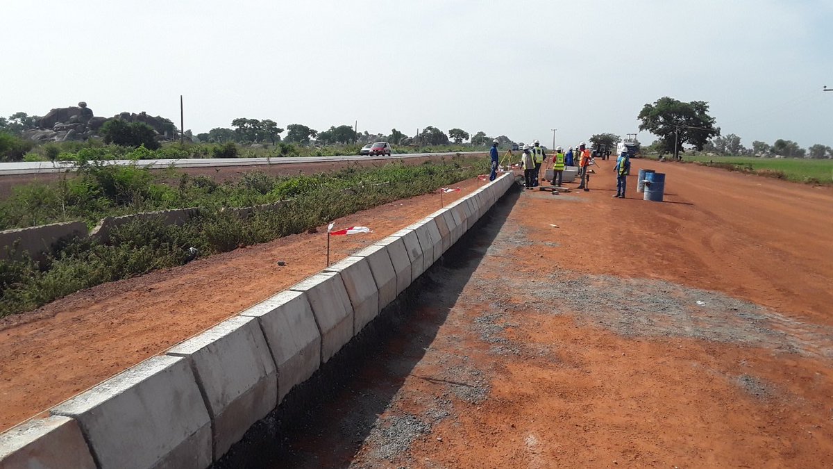 M__Yahas's tweet photo. Next Level Agenda: May 2020 Progress Report on the Abuja - Kaduna - Zaria - Kano Road.
#FGatWork
#WorksThatWork https://t.co/WygchnypTB