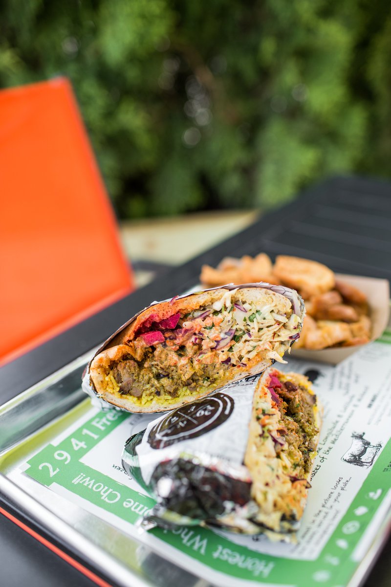 2941Street_Food's tweet photo. Stop scrolling and make us your lunch spot this week! Available for carryout and delivery on UberEats, GrubHub, and Door Dash. https://t.co/HOfL4UUL7q
