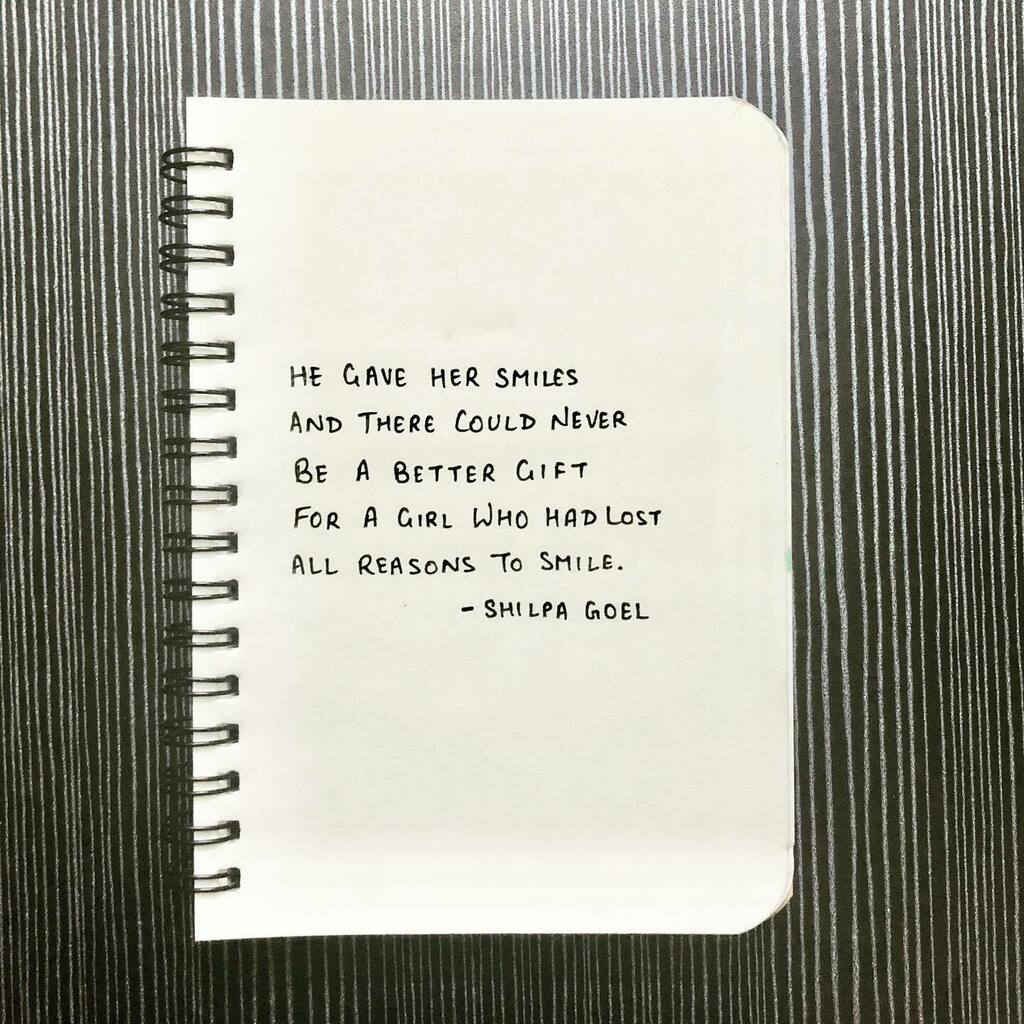 meetlife240's tweet photo. Tag someone who makes you smile ♥️
.
Follow @meetlife240 for more.
.
he gave her smiles
and there could never
be a better gift
for a girl who had
lost all reasons to smile.
-shilpa goel
.
.
.
.

#writers #poems #poem #poetry #writersnetwork #indianblogge… https://t.co/WTyjLF3geB https://t.co/eh4mPhfAvO