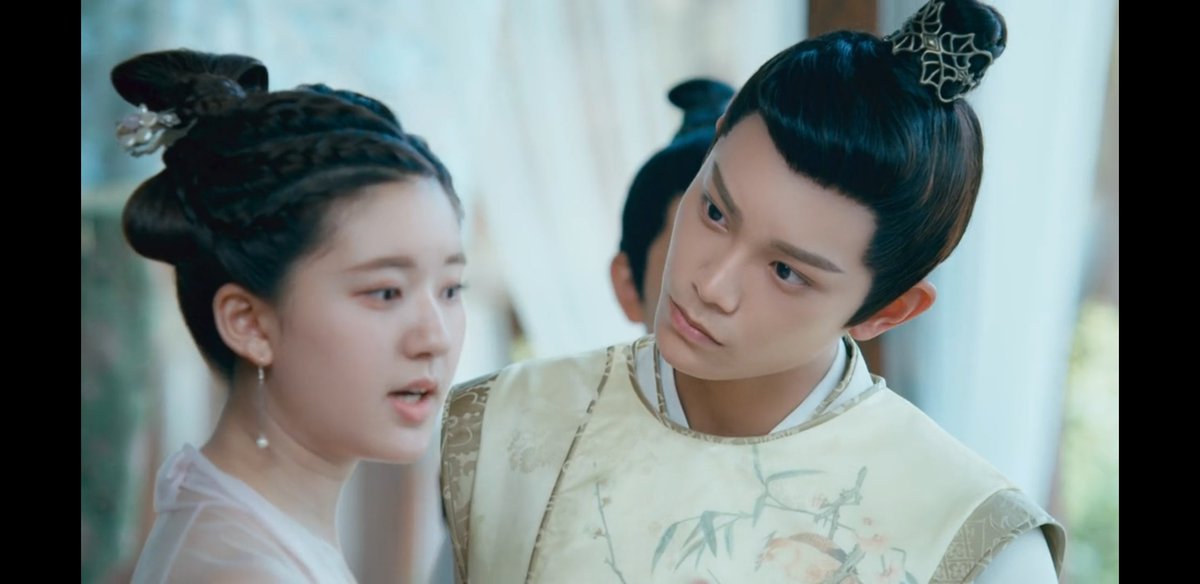 I think my favorite thing is watching him watch her. He is SO smitten.  But yet the girl is STILL clueless.  #amwatching  #TheRomanceofTigerandRose