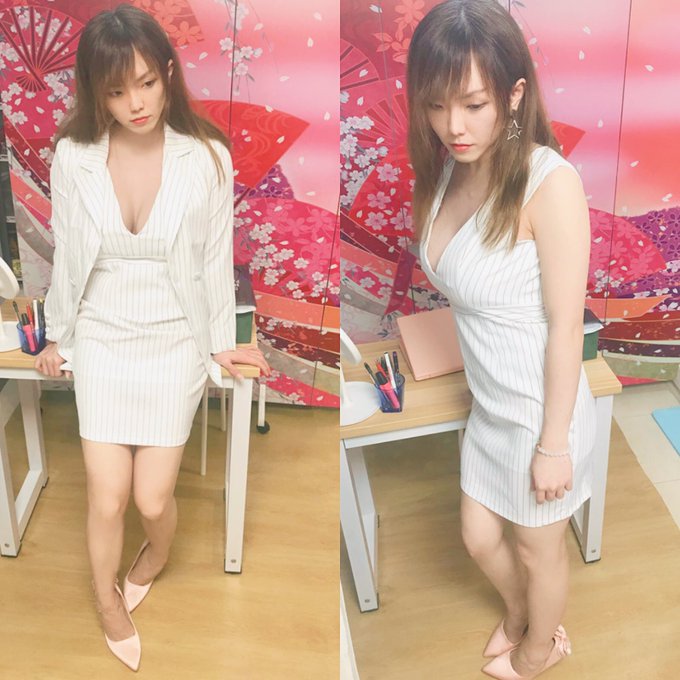 新一輯 -OL 系列   無碼版及影片, 已上載了Patreon  Uncensore Photo and Video also updated in the Patreon.  亦歡迎Dm 查詢過住作品<a href="/tag/%E8%87%AA%E6%8B%8D"class="tags"><span>#自拍</span></a><a href="/tag/sissy"class="tags"><span>#sissy</span></a><a href="/tag/%E5%B7%A8%E4%B9%B3"class="tags"><span>#巨乳</span></a><a href="/tag/ol"class="tags"><span>#ol</span></a><a href="/tag/%E7%94%B7%E3%81%AE%E5%A8%98"class="tags"><span>#男の娘</span></a><a href="/tag/%E4%BC%AA%E5%A8%98"class="tags"><span>#伪娘</span></a><a href="/tag/%E6%84%8F%E6%B7%AB"class="tags"><span>#意淫</span></a><a href="/tag/%E8%87%AA%E6%85%B0"class="tags"><span>#自慰</span></a><a href="/tag/%E9%AB%98%E8%B7%9F"class="tags"><span>#高跟</span></a><a href="/tag/%E5%81%BD%E5%A8%98"class="tags"><span>#偽娘</span></a>