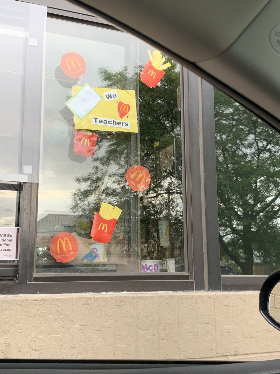 martinezprek's tweet photo. Supporting @apolloD63 in their Mc Teacher’s night! 🍔 🍟 🥤 https://t.co/HNZnBt8rkR