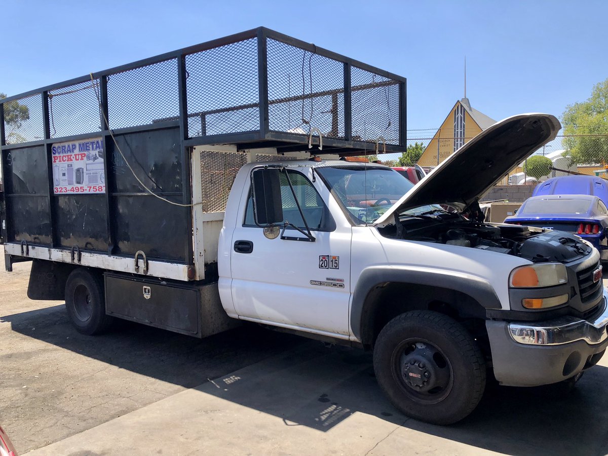 ss_repair's tweet photo. We have a 2005 GMC 3500 6.6l Duramax turbo diesel truck in this afternoon for check engine light diagnostic and repair.
#ssdieselrepair #localbusiness #gmc #3500 #sixsix #duramax #turbo #diesel #dieseltrucks #dieselmechanic #dieselspecialist #onestopshop #socal #losangeles https://t.co/LeX6k2DElP