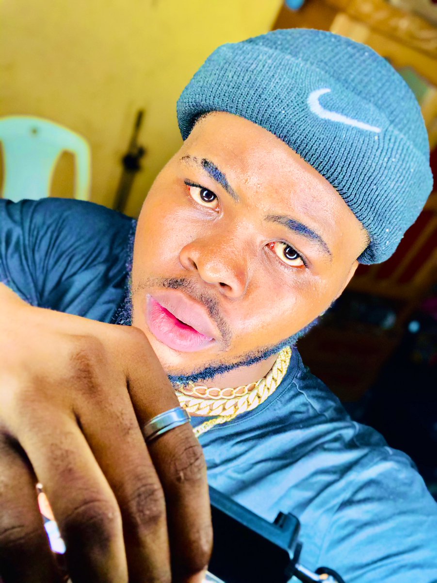 mahn_gee tweet media