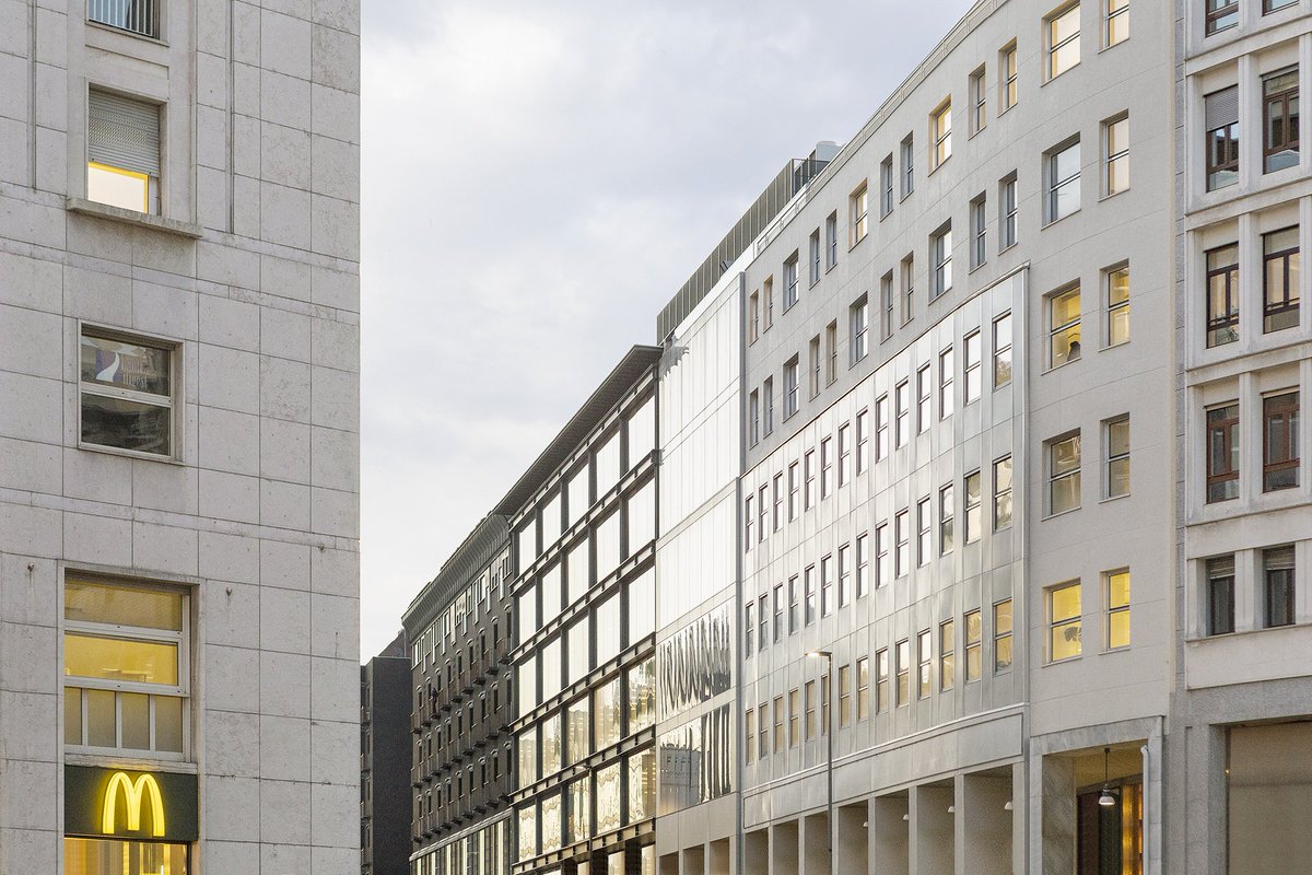acpvarchitects's tweet photo. #ACPVprojects. The renovation of San Babila Business Center, of Galleria San Carlo, and of Galleria Passerella 2 follows the highest standards for sustainability and personal well-being – earning LEED Gold and Well certifications. / PH Giulio Boem https://t.co/EgFNuW3bCu