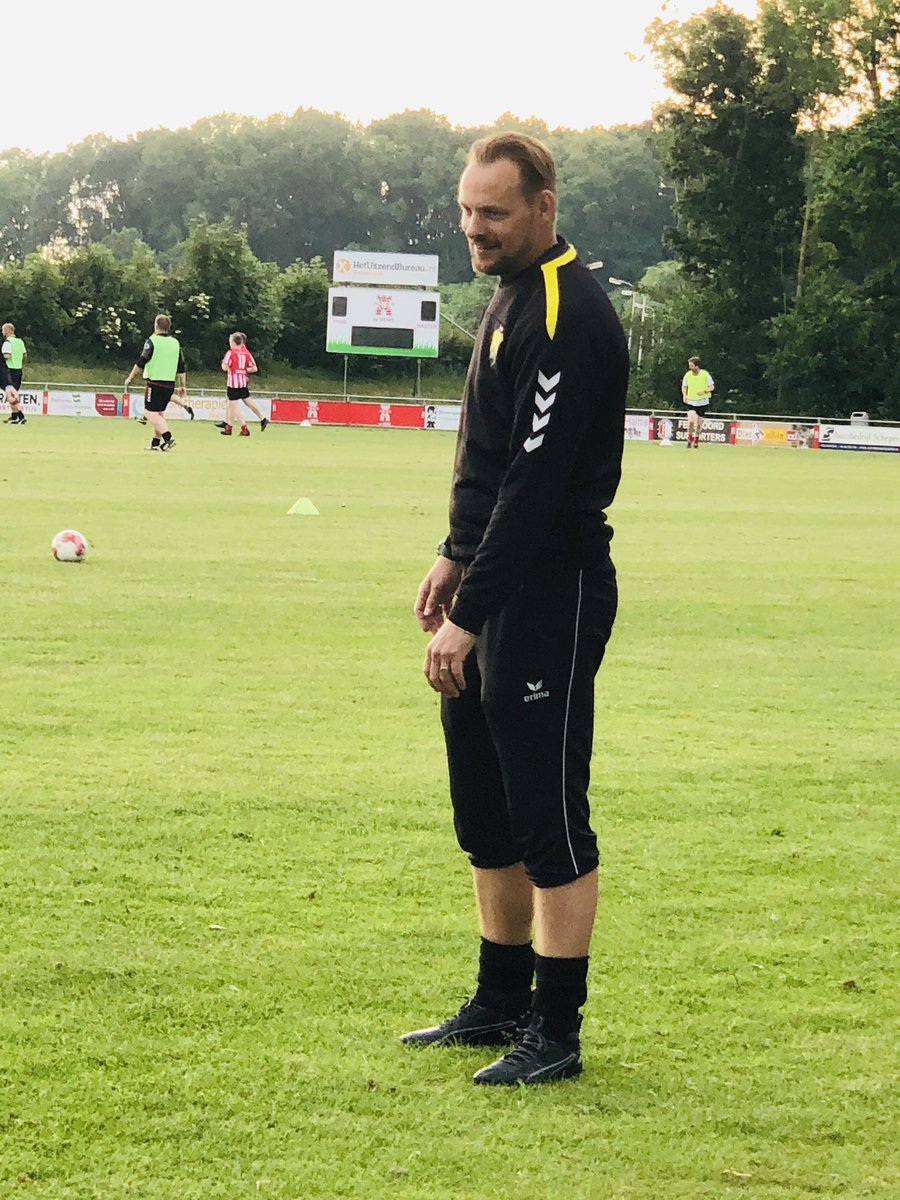 svVENO's tweet photo. ๐ดโช๏ธ| @Marcel_Post_78 voor het eerst voor de groep bij #svVENO https://t.co/GoHji5liYg
