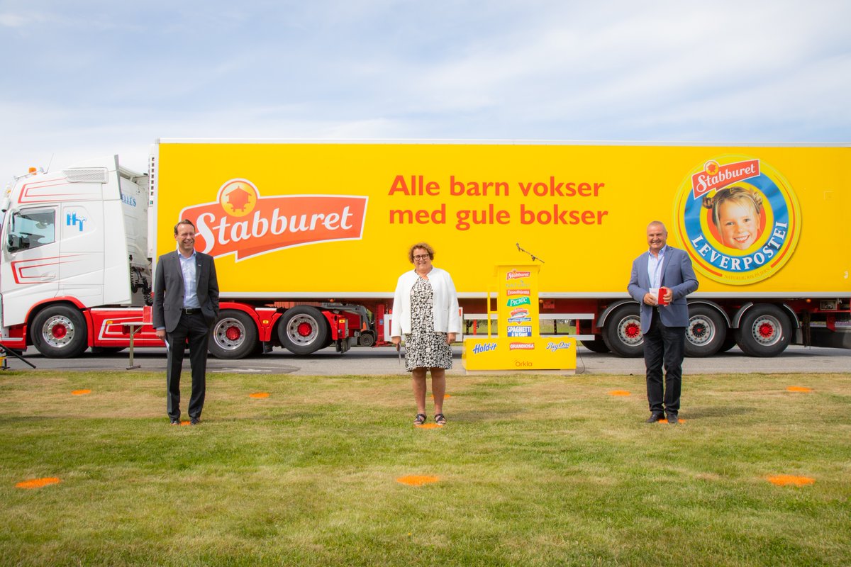 Our Stabburet Production Site based in Fredrikstad, Norway, was visited today by the Norwegian Agriculture and Food Minister <a href="/OBollestad/">Olaug Bollestad</a> today! During the visit, our employees talked about what it has been like to work in the food industry throughout the crisis.