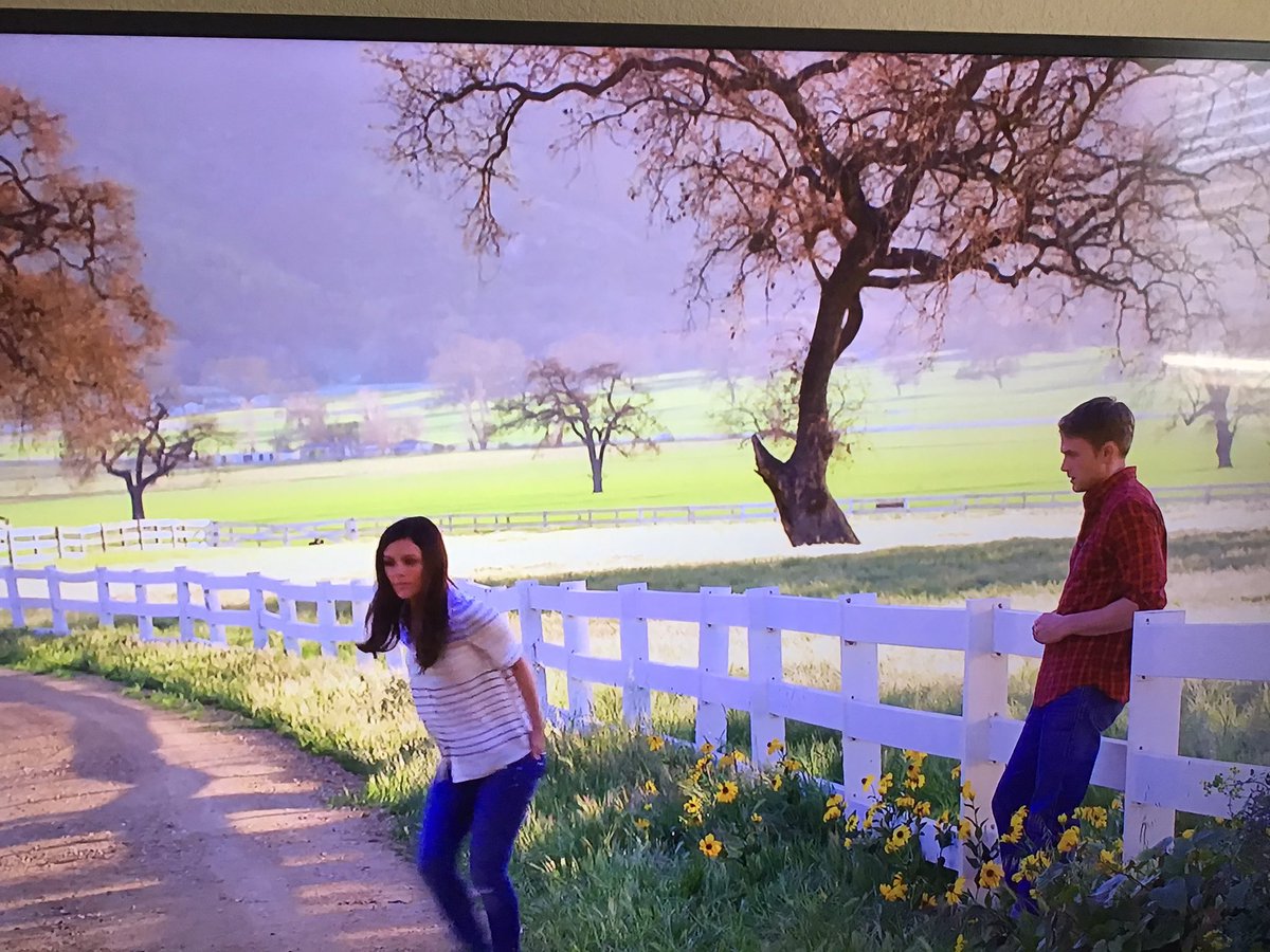 we2are1heart's tweet photo. @WilsonBethel one of the few scenes that up to this time makes me cry when I watch #HartOfDixie https://t.co/NfQdlt8vAX