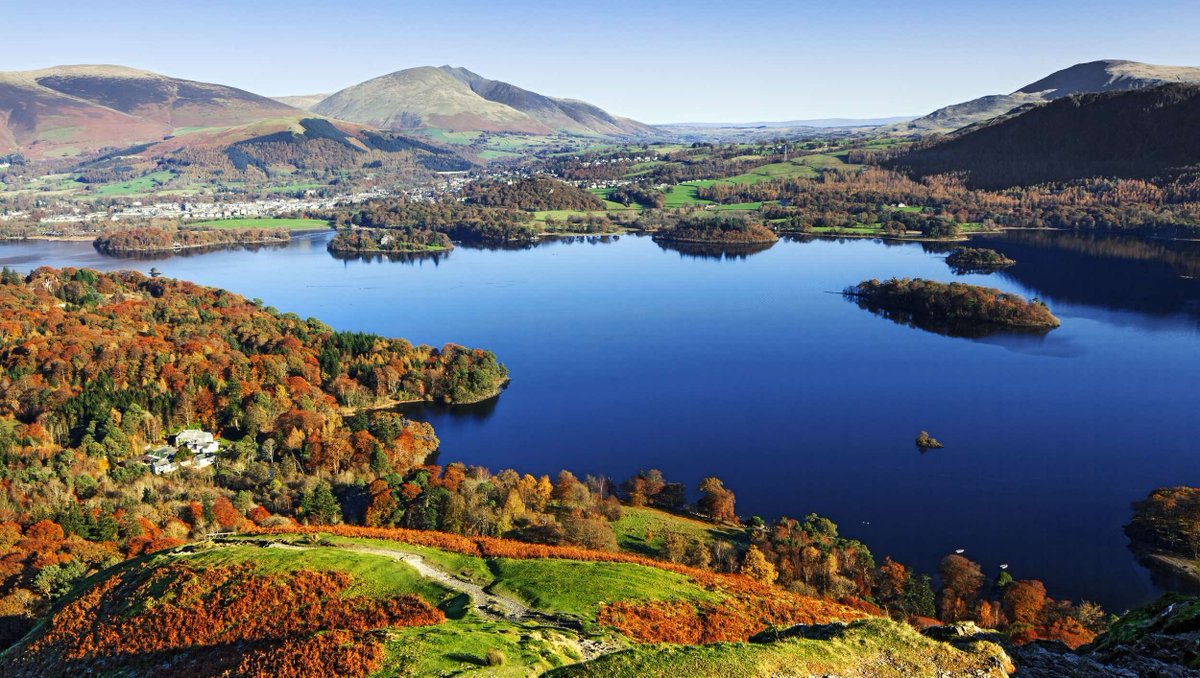 cumbriadotcom's tweet photo. Sometimes referred to as the ‘Queen of the Lakes’, Derwentwater is one of the most regal bodies of water in Cumbria.

https://t.co/slSryuoNCC

#cumbriadotcom #derwentwater #lakedistrict  #thelakes https://t.co/QsCWfQBMeD
