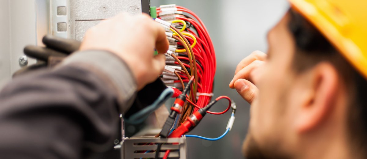 glancenetworks's tweet photo. @gearscrm, a @salesforce consultancy, is offering Glance Mobile Camera Sharing for field service remote troubleshooting use cases. Learn more in this blog: https://t.co/ATZbe7Trj8 | #VisualEngagement #FieldService https://t.co/ZDjNsukTFF