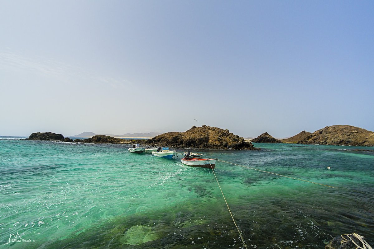 moon_vault's tweet photo. El Puertito, Isla de Lobos
.
.
📸 #sony #a6000 #samyang 12mm
.
#fuerteventura #canaryislands #picoftheday #turquoise #sea #holiday #beach #boat #hot #landscape #sail #summer #earty #spain #africa #travelcommunity #beautiful #traveler #stunning #wonderful
https://t.co/bYvw3n8ydk https://t.co/dNQdfGzAgH