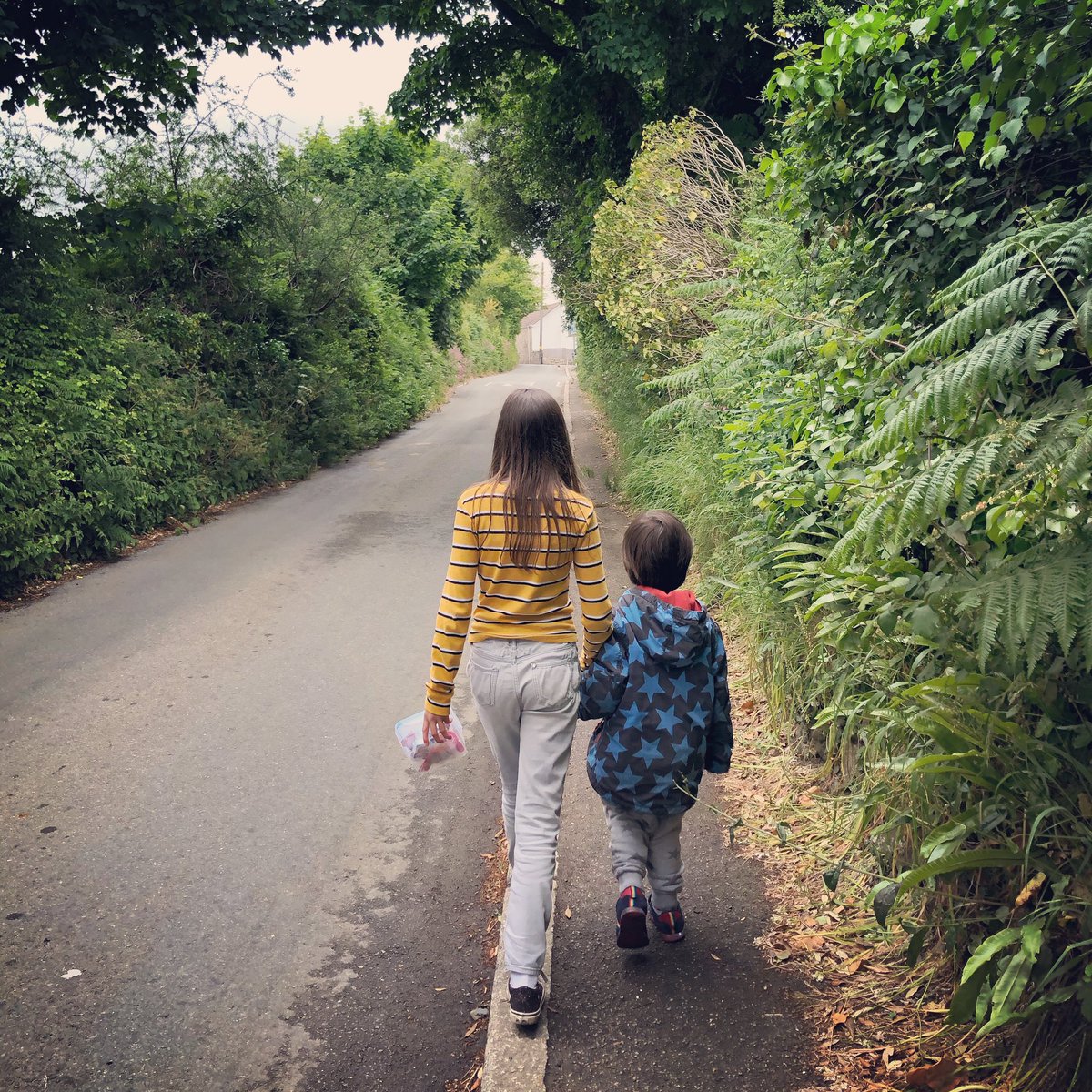 Prepping our 4 year old for a new normal at nursery today, and he aced it. It helps having your big sister hold your hand when you’re a little nervous too 🥰