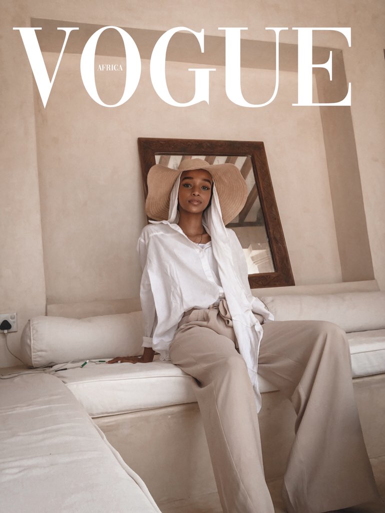 ya7ska's tweet photo. Is it too late to to join the #VogueChallenge ?  #voguechallange https://t.co/9n3B1iASwr