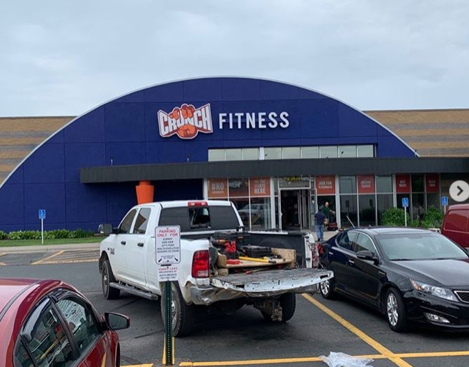 electro_signs's tweet photo. CRUNCH FITNESS Blaine MN exterior signage scope project completed. Two building channel letter sets and four monument sign panels. #blainemn #blaineminnesota #fitness #electrosigns #signage #crunchfitness https://t.co/aPkIrYCSmq