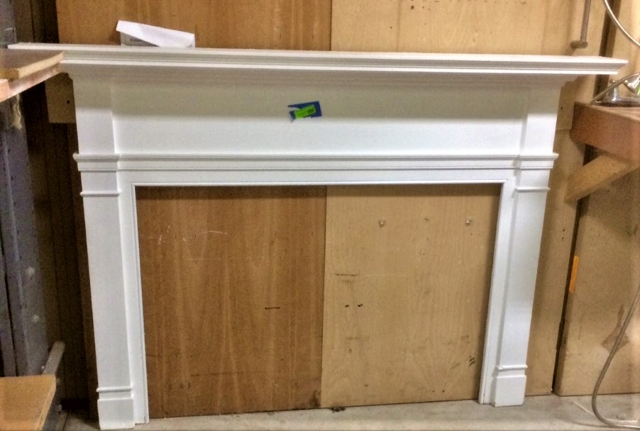 BostonBldgRes's tweet photo. white painted wood mantel with 7" top shelf, details here:\https://t.co/kiTgUaCsMd
#thisjustin #fireplacemantel #buyused #hearth #bostonhome #bostonhomeremodel #roxburyma #missionhill #bostonbargain #homedecorideas https://t.co/wxcocDq6k4