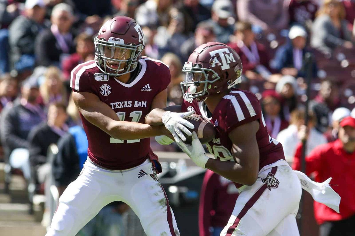 posse_adrian's tweet photo. Blessed to receive my first offer from Texas a&amp;m. @AggieFootball @MonsignorPaceFB @DP214EVER @CoachGLemonier @larryblustein @Brandon_Odoi @Believe_UrEyes @coachmarroquin https://t.co/pWCbOYBznq
