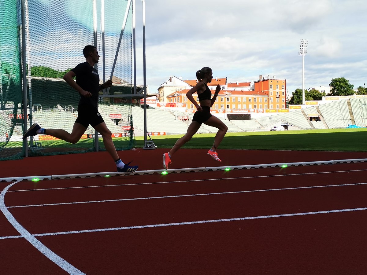 runningplus's tweet photo. Impossible Games Oslo voegt #Wavelight toe om records te breken: https://t.co/RFbKr8YdBH #hardlopen #hardloopnieuws #ImpossibleGames #Oslo https://t.co/5asbTuhhul