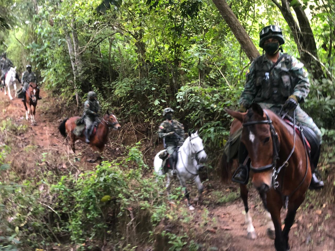 httpspbstwimgcommediaEaLPKnRXgAAWrVmformatjpgnamelarge