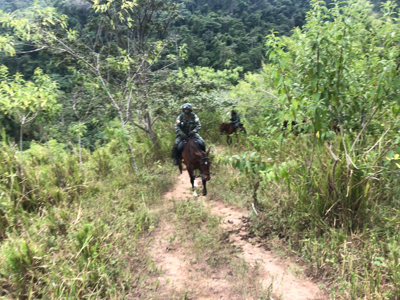 httpspbstwimgcommediaEaLPOzYXsAAqEG3formatjpgnamelarge