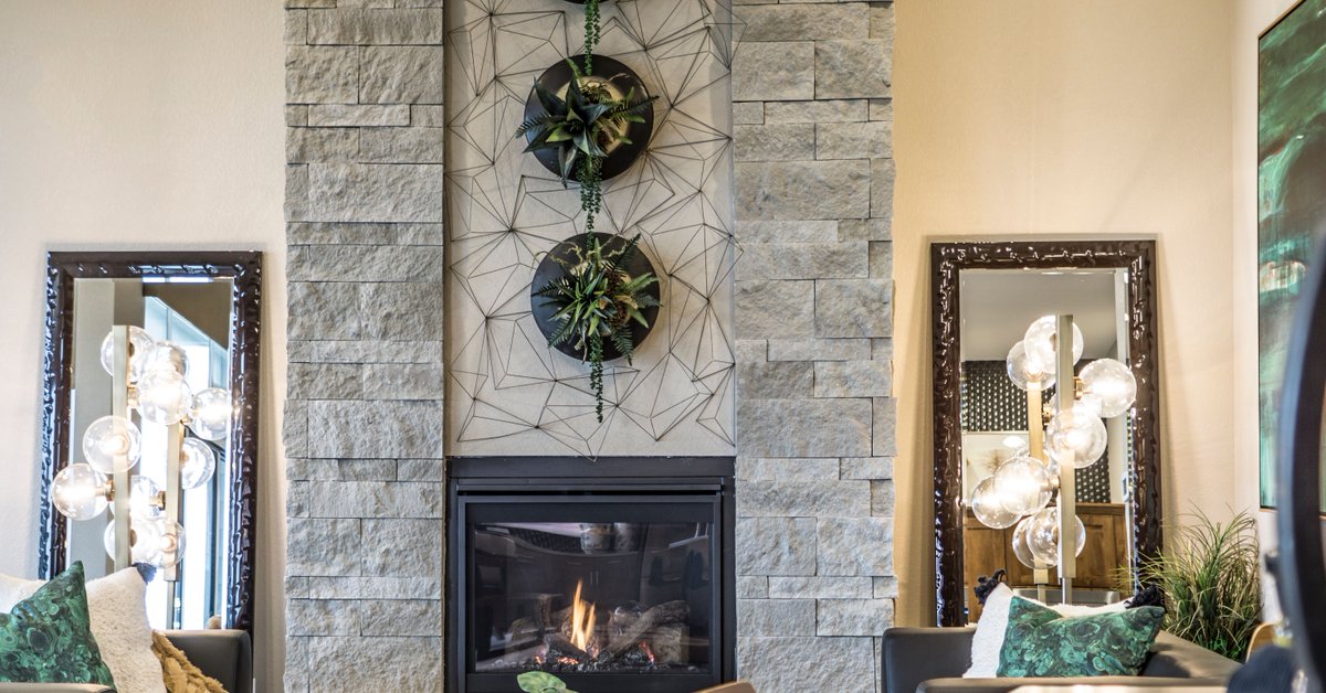 Cultured_Stone's tweet photo. This #WalloftheWeek seamlessly introduces natural elements into a contemporary space, adding texture and earth tones with a trend-forward twist. 

Pictured: Span Hewn Stone™

A Boral North America Brand https://t.co/yIS8Plxx1Z