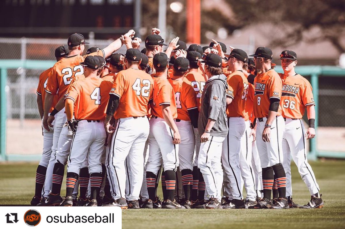 PhoenixMeza2's tweet photo. I’m extremely proud and blessed to say that I will verbally commit to Oklahoma State University 🟠⚫️!! #GoCowboys https://t.co/3bX0IBQDra