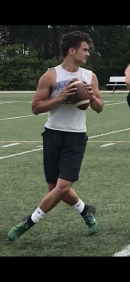 GuyHayes13's tweet photo. Another day throwing with some teammates!
#BrentsvilleFootball https://t.co/yA52hMXl95